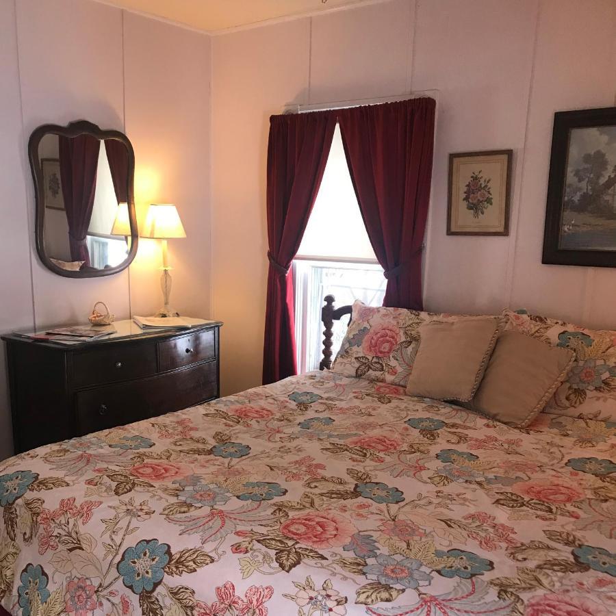 Inn At Starlight Lake & Restaurant ภายนอก รูปภาพ